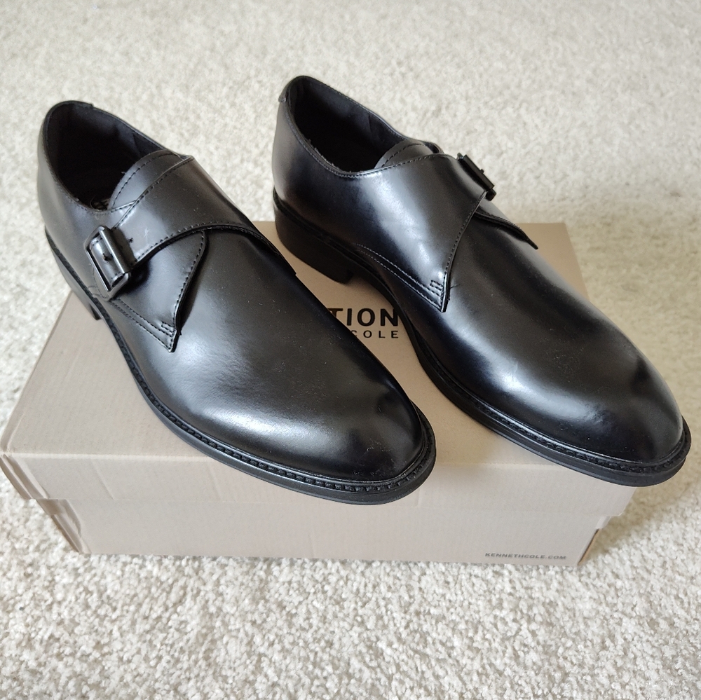 Black shoes